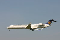 D-ACKI @ BRU - descending to rwy 25L - by Daniel Vanderauwera