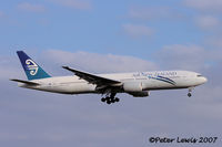 ZK-OKC @ NZAA - Air New Zealand international - by Peter Lewis