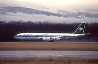 HZ-HM3 @ GVA - 707-368C 21368-925 - by Fabien CAMPILLO