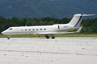 N595A @ KLU - Special visitor in KLU