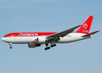 N728CG @ LEBL - Clea to land RWY 25R, coming to BCN from BogotÃ¡(AVA 018). - by Jorge Molina