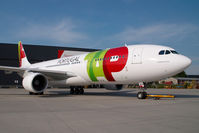 OE-LAN @ VIE - TAP Air Portugal Airbus 330-200 - by Yakfreak - VAP