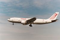 TS-IPC @ BRU - flight TU788 is descending to rwy 25L