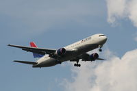 N126DL @ MCO - Delta