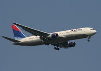 N135DL @ MCO - Delta