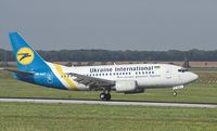 UR-GAT @ VIE - UKRAINE B737 - by Dieter Klammer