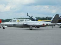 N528F @ MFD - EAA MERFI event at Mansfield, OH - by Bob Simmermon