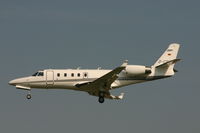 D-CRIS @ BRU - descending to rwy 25L - by Daniel Vanderauwera