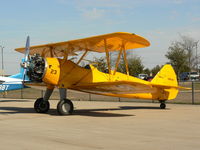 N68722 @ KGKY - Stearman Arlington