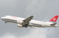 9H-AEQ @ EDDL - Taken at Dusseldorf July 2007 - by Steve Staunton