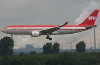 D-ALPG @ DUS - Taken at Dusseldorf July 2007 - by Steve Staunton
