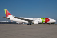 OE-LAP @ VIE - TAP Air Portugal Airbus 330-200 - by Yakfreak - VAP