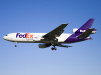 N392FE @ KDTW - Landing 4L