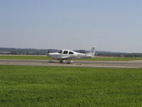 N690CD @ KSTP - Taxiing to Runway 14. - by Mitch Sando