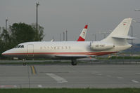 OE-HAF @ LOWW - taxiing in after landing RWY34 - by Wolfgang Kronfuss