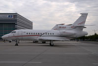 VP-CLO @ VIE - Lukoil Falcon 900