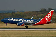 OM-NGN @ VIE - Sky Europe Boeing 737-700 - by Yakfreak - VAP