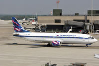 VP-BAL @ LSZH - taxi to gate - by eap_spotter