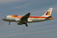 EC-KEV @ EBBR - arrival of flight IB3216 to rwy 25L