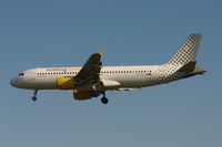 EC-JNT @ EBBR - arrival of flight VY5210 to rwy 25L