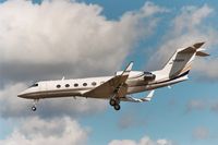 N702GH @ EBBR - descending to rwy 25L - by Daniel Vanderauwera