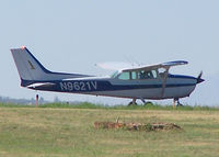 N9621V @ KAPA - Standby for takeoff 17L - by Bluedharma