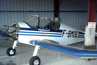 F-BMOE @ KRNE - 268