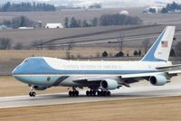 82-8000 @ CID - Air Force One on take-off roll, runway 9 - by Glenn E. Chatfield