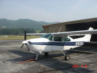 N1656X @ 0A9 - On ramp in Elizabethton, TN - by Ed Anderson