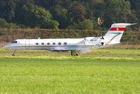 HB-IVL @ KLU - Arriving Rwy28R in KLU