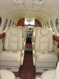 D-CUNO @ QFB - Beech Super King Air 350 - by J. Thoma