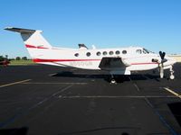 N500GN @ DLZ - On the ramp at Delaware, OH - by Bob Simmermon