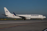TC-SUL @ VIE - Sunexpress Boeing 737-800 - by Yakfreak - VAP