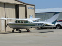 N59090 @ GKY - on the ramp at Arlington Muni - by Zane Adams