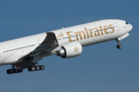 A6-EBL @ LOWW - Emirates 777-300ER - by Stefan Rockenbauer