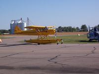 N3993Z @ 1D6 - Hector MN Flight Breakfast - by Ed Wells