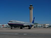 N677UA @ DEN - United Airlines 767-300. - by Francisco Undiks