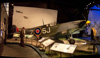 N93081 - VICKERS-SUPERMARINE SPITFIRE LF MK IX c    MK923