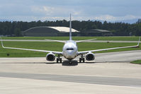 EI-DHO @ LOWG - nice plane!