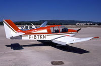 F-BTKN @ CTT - Le Castelet - by Fabien CAMPILLO