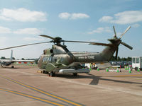 2427 @ EGVA - AS.532/1 RHC French Army/Fairford 2005 - by Ian Woodcock