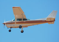 N172DM @ KAPA - Approach to 17L - by Bluedharma