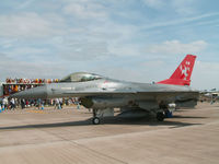 E-195 @ EGVA - General Dynamics F-16A/Esk 726 Danish AF/Fairford 2005 - by Ian Woodcock