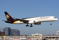 N450UP @ SNA - UPS 2912, from Louisville (KSDF), on short-final to RWY 19R.