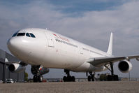 OE-LAK @ VIE - Austrian Airlines Airbus A340-300 - by Yakfreak - VAP