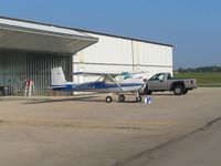 N2560J @ I74 - Nice vintage 150 at Urbana, OH
