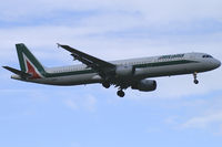 I-BIXC @ LHR - Alitalia Airbus A321 - by Thomas Ramgraber-VAP