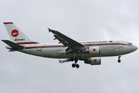 S2-ADH @ EGLL - needs a shower... - by Wolfgang Kronfuss