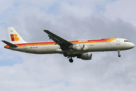 EC-HUI @ EGLL - on final RWY09L - by Wolfgang Kronfuss