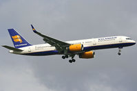 TF-FIV @ EGLL - Icebird approaching LHR - by Wolfgang Kronfuss